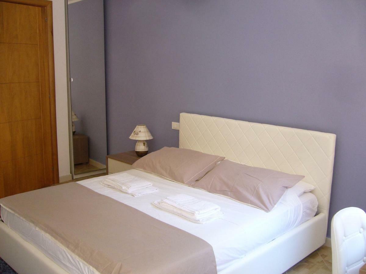 Casaleo Hotel Campofelice Di Roccella Eksteriør billede